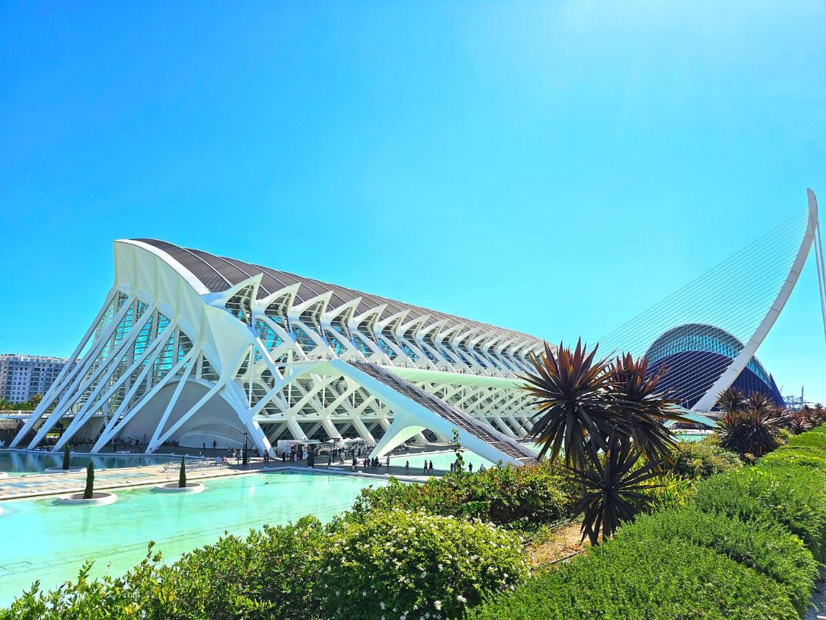 Apartamentos Las Ciencias A Валенсия Экстерьер фото
